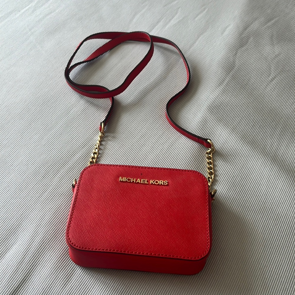 Good condition Michael Kors crossbody bag